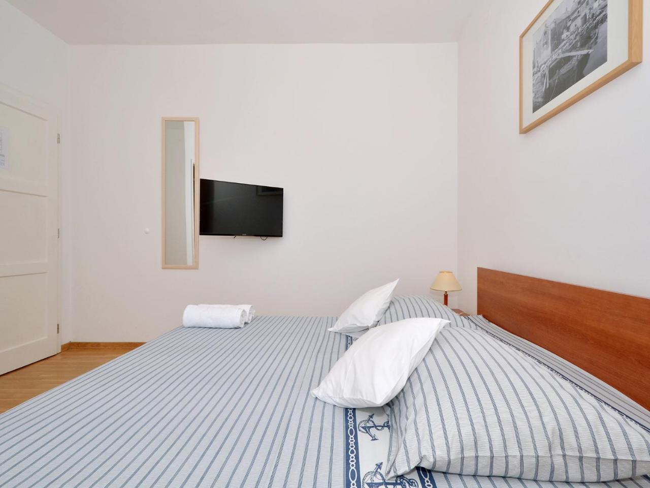 Apartments Nera Podstrana Exterior foto